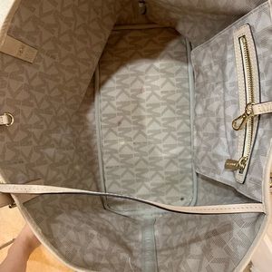 Michael Kors Bags - Michael Kors purse Michael Kors Bags - Michael Kors purse